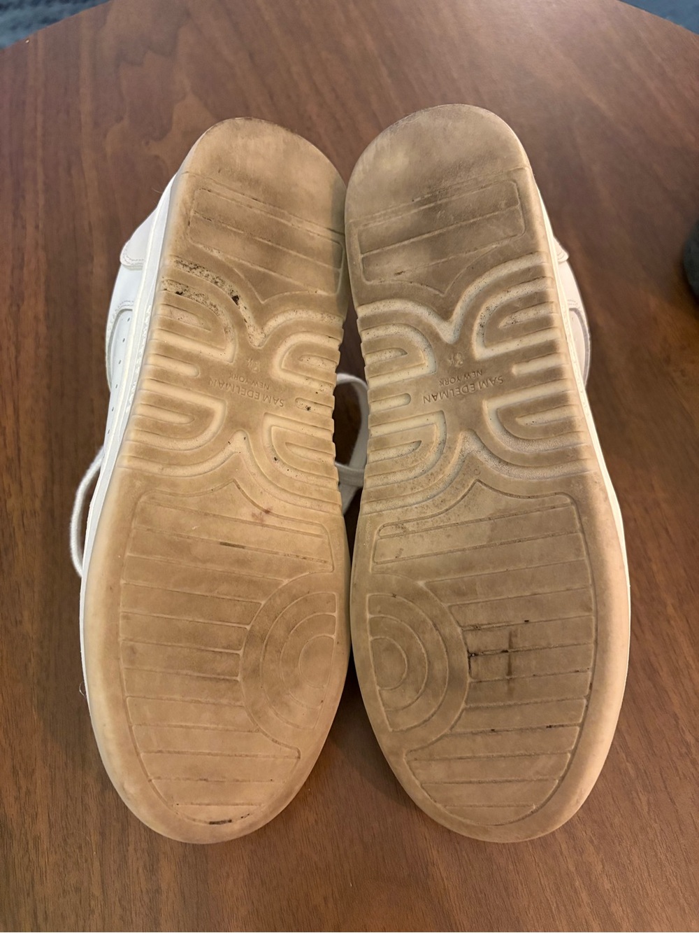 Sam Edelman Women’s Harper White & Cream Leather Low-Top Sneakers - Picture 8 of 8